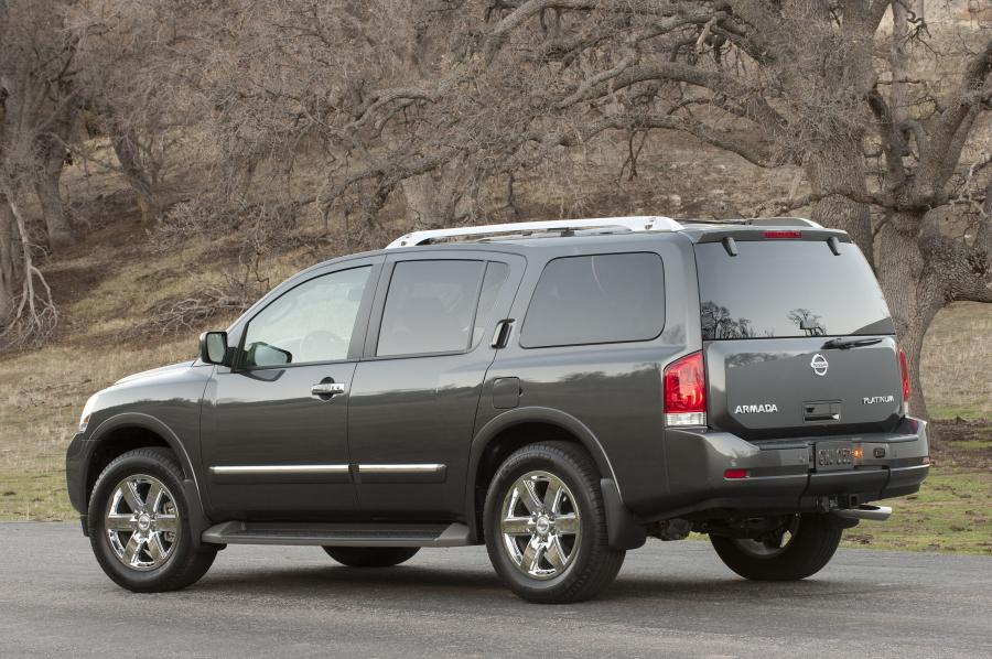  Nissan Armada 2008 года  (фото 23 из 40)